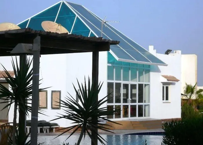 Logaina Apartmanhotel 3*